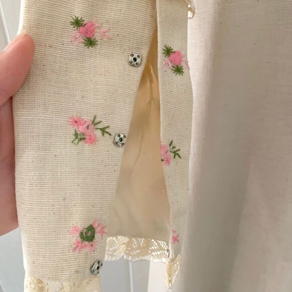 Vintage Betty Lane 70’s Prairie Victorian Embroidered Floral Linen Maxi Dress - Picture 5 of 10